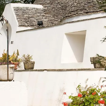 Trulli Selva Hotel
